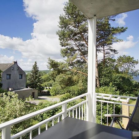 Ferienresidenz Zwei Bodden FeWo der Kleene 1 2 Balkon, etwas Meerblick Lietzow Exterior foto